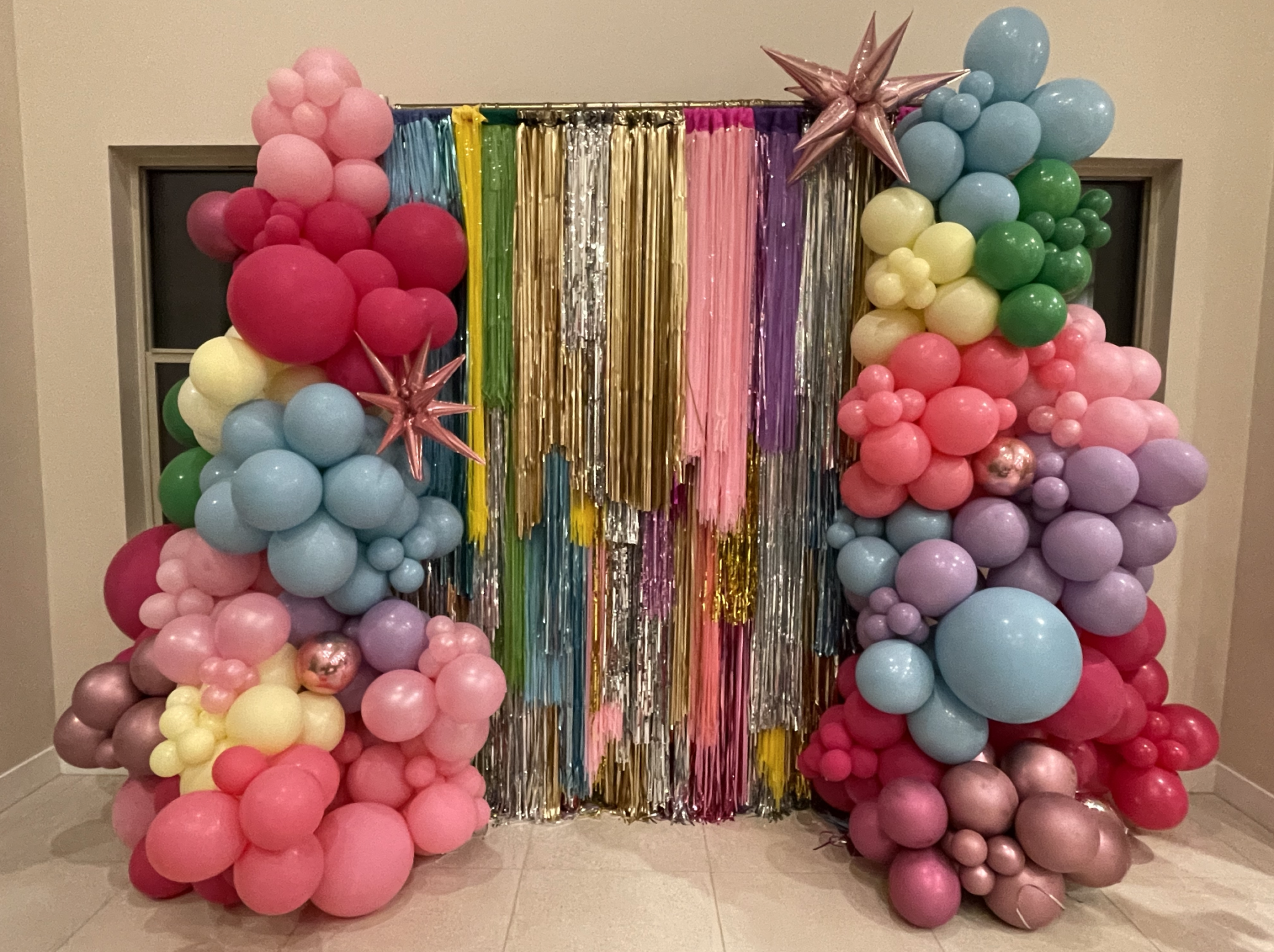 Organic balloon design for a bridal shower